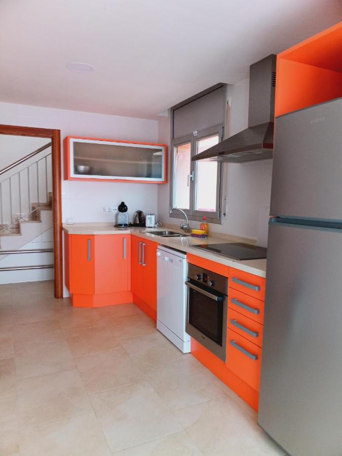 Chalet Amplio Con Jardin Y Zona Barbacoa. Reus Exterior foto