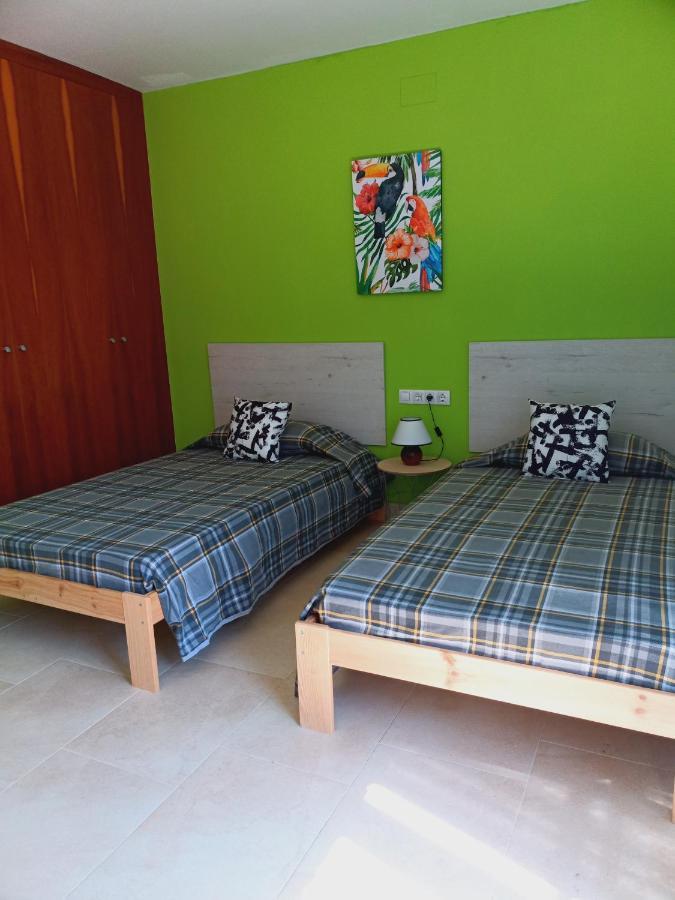 Chalet Amplio Con Jardin Y Zona Barbacoa. Reus Exterior foto